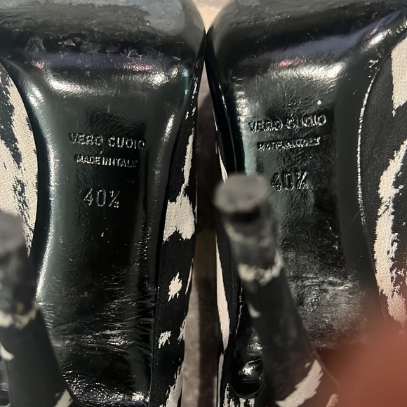 Lanvin black and white silk print pumps. Size 40.5 - Picture 5 of 6